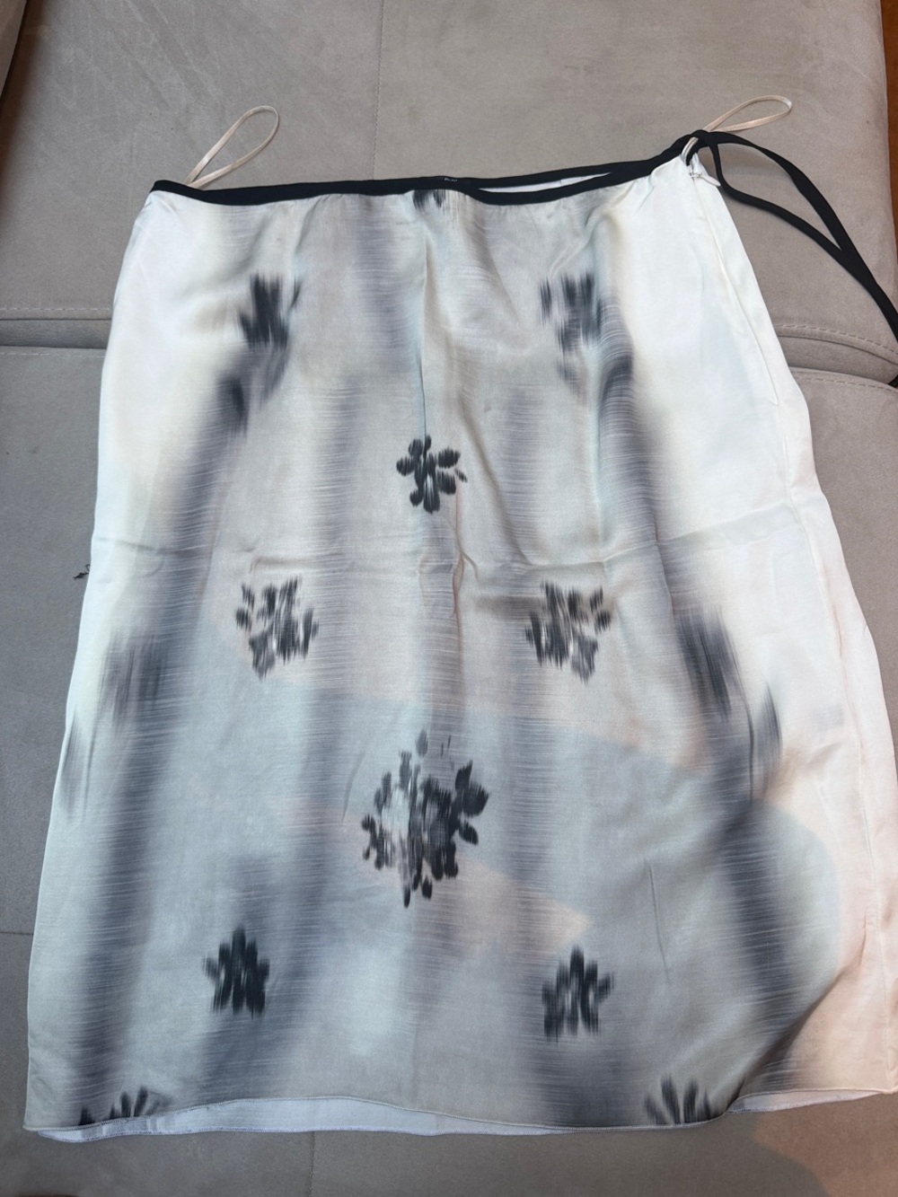 Massimo dutti Women’s Black & White Printed midi Slip Skirt